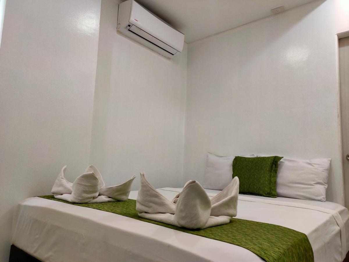 Villa Rosita Hotel Naga City By Reddoorz מראה חיצוני תמונה