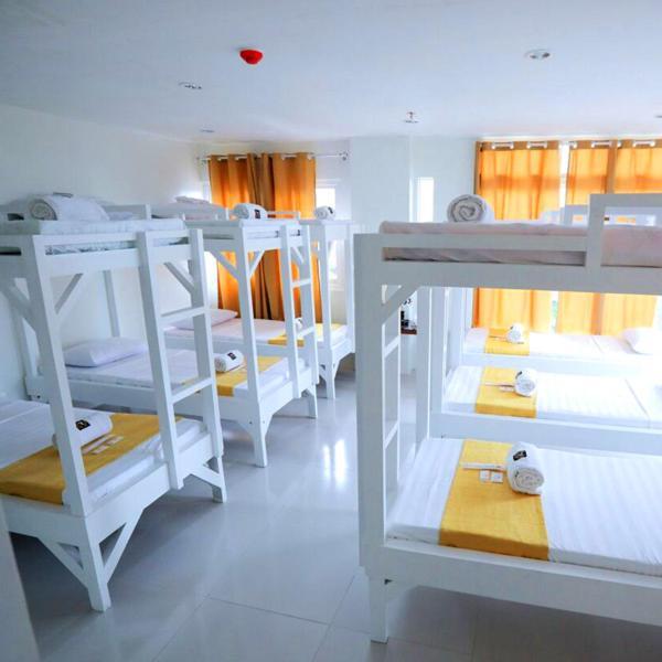 Villa Rosita Hotel Naga City By Reddoorz מראה חיצוני תמונה