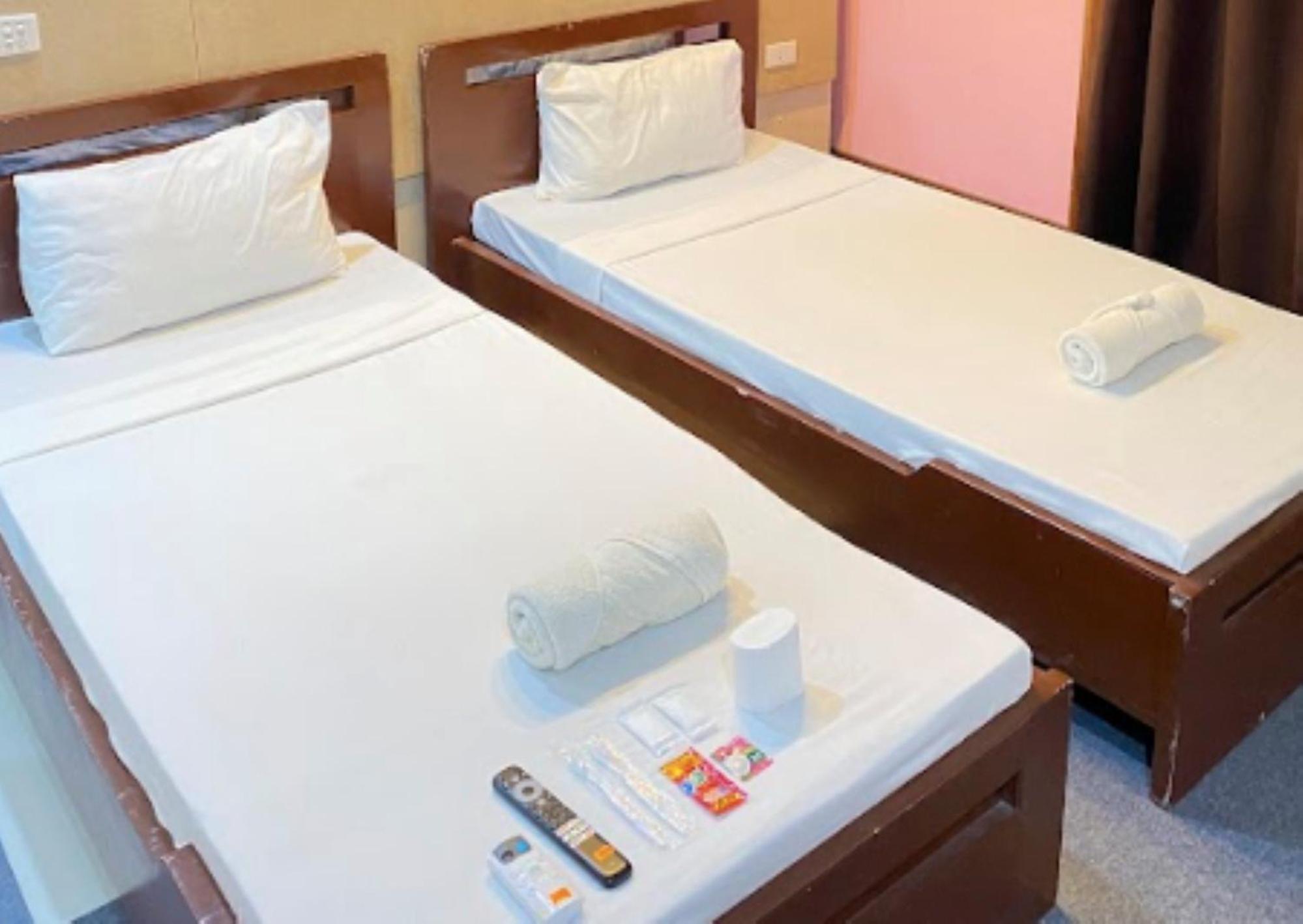 Villa Rosita Hotel Naga City By Reddoorz מראה חיצוני תמונה